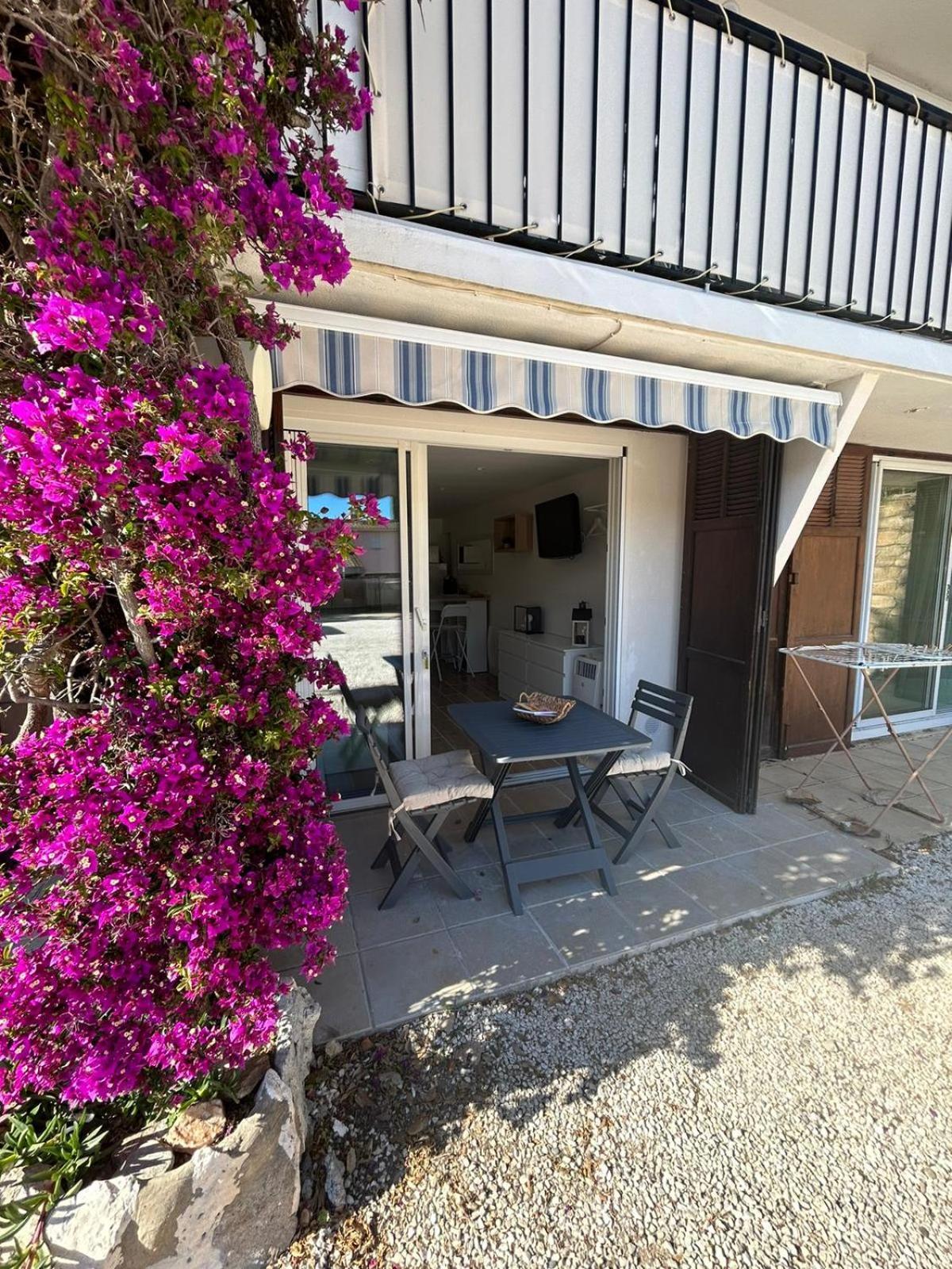 Studio Thalie Bormes-les-Mimosas Exterior photo
